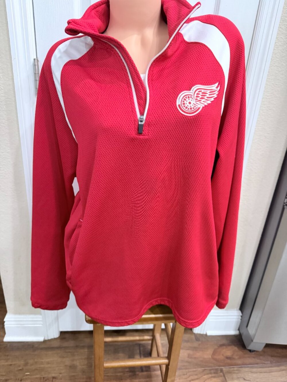 Detroit Red Wings NHL 1/4 Zip Pullover Jacket Womens L Fleece Lined Carl Banks - Picture 13 of 13